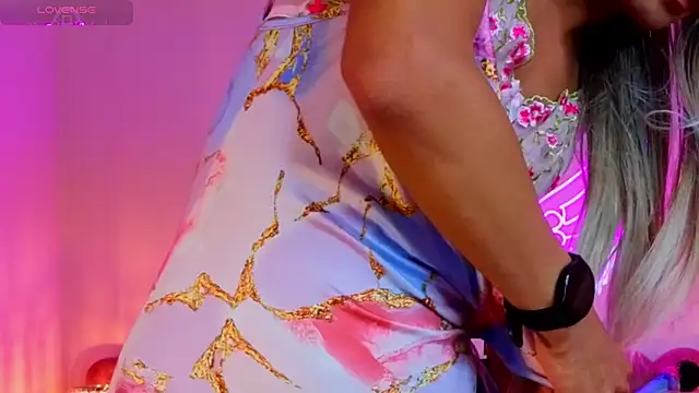  scarletmoore online show from 10/04/25, 10:57