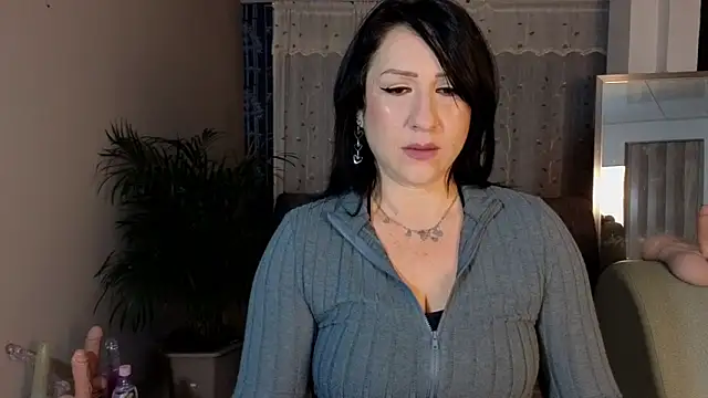 camil milfdream online show from 03/14/25, 11:01