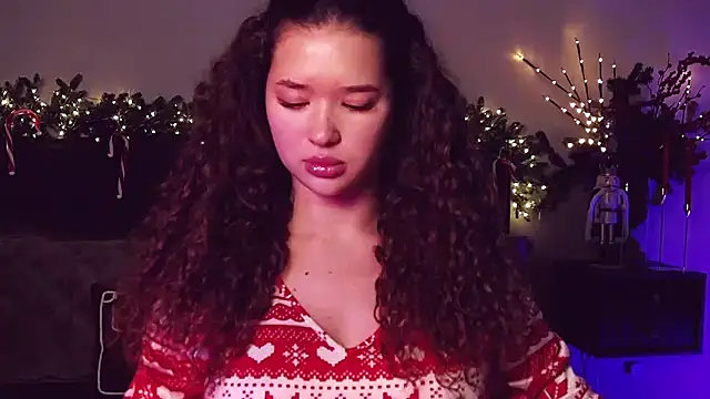 Denise Garciia online show from 12/22/24, 01:44