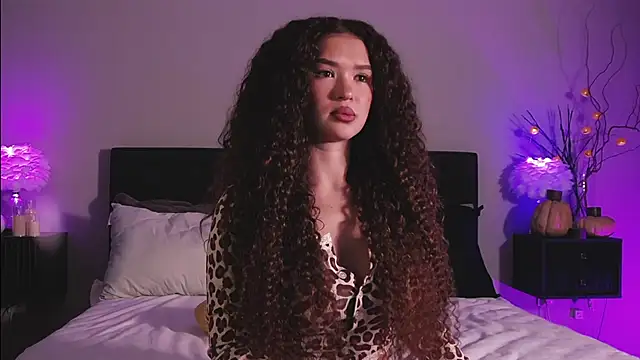 Snapshot of Denise_Garciia chatting on 11/12/25, 12:16 Denise Garciia online show from 11/12/25, 12:16