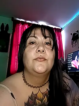 l1la Rav3n online show from 05/08/26, 06:02