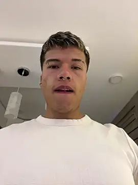 Logan smith1 online show from 03/18/25, 11:31