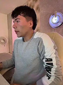 Logan smith1 online show from 10/19/25, 05:35