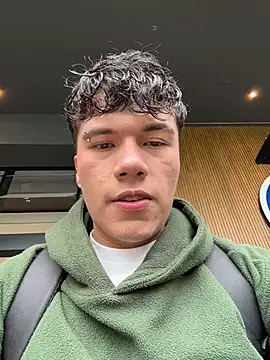 Logan smith1 online show from 10/20/25, 09:04