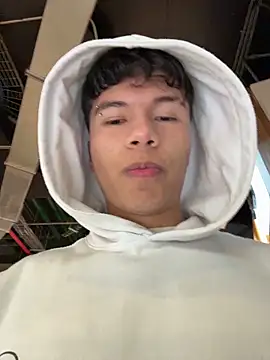 Logan smith1 online show from 11/08/25, 01:22