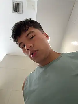 Logan smith1 online show from 11/25/25, 05:57