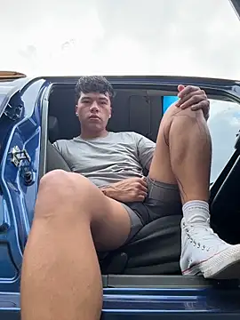 Logan smith1 online show from 11/26/25, 05:58