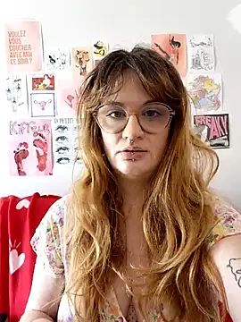 Snapshot of PrincesseMalicia chatting on 04/07/26, 12:49 PrincesseMalicia online show from 04/07/26, 12:49