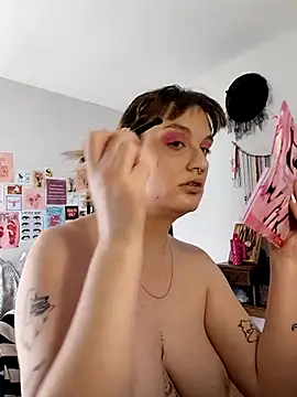 Snapshot of PrincesseMalicia chatting on 04/22/26, 01:12 PrincesseMalicia online show from 04/22/26, 01:12