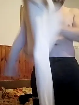 Snapshot of GrofLicno chatting on 01/11/25, 08:21 GrofLicno online show from 01/11/25, 08:21