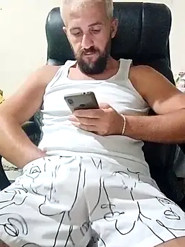 Snapshot of GrofLicno chatting on 09/12/25, 07:58 GrofLicno online show from 09/12/25, 07:58