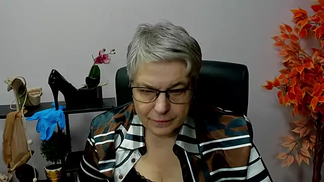 IrisDream online show from 12/16/24, 10:50