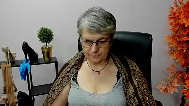 IrisDream online show from 01/29/25, 01:49