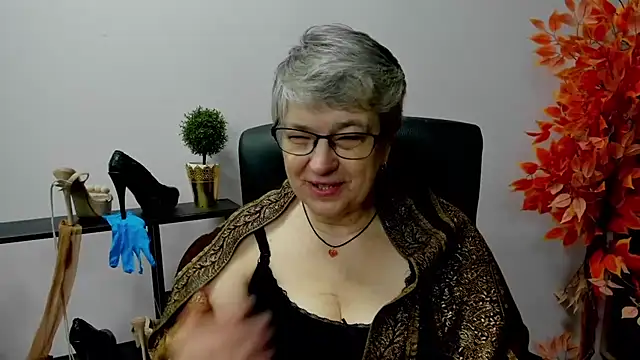 IrisDream online show from 02/13/25, 07:24