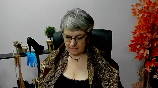 IrisDream online show from 02/13/25, 01:37