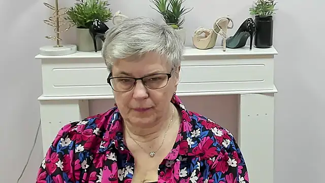 IrisDream online show from 03/09/26, 07:01