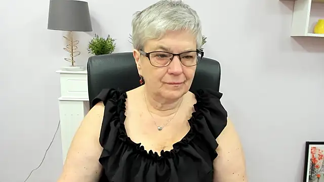 IrisDream online show from 05/11/26, 05:57