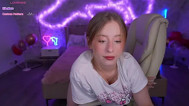 SilverrMoon online show from 02/19/25, 02:12