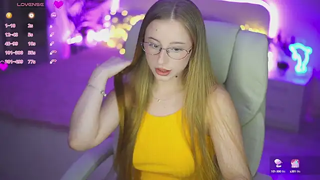 SilverrMoon online show from 09/24/25, 12:41