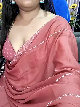 Snapshot of Cute-Raashii chatting on 03/08/26, 02:04 Cute-Raashii online show from 03/08/26, 02:04