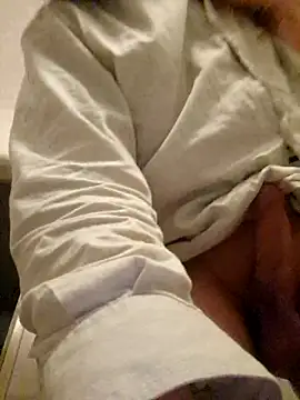 Josephine LIVE online show from 04/09/26, 09:09