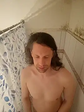 Josephine LIVE online show from 04/17/26, 04:59