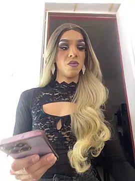 Snapshot of briana_sex32 chatting on 01/10/26, 06:59 briana sex32 online show from 01/10/26, 06:59