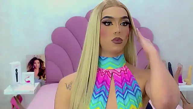 Snapshot of briana_sex32 chatting on 02/15/26, 07:51 briana sex32 online show from 02/15/26, 07:51