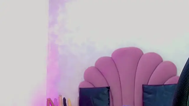 Snapshot of briana_sex32 chatting on 03/25/26, 03:34 briana sex32 online show from 03/25/26, 03:34