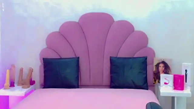 Snapshot of briana_sex32 chatting on 04/16/26, 03:51 briana sex32 online show from 04/16/26, 03:51