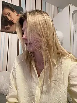 Liya my online show from 02/18/26, 03:52