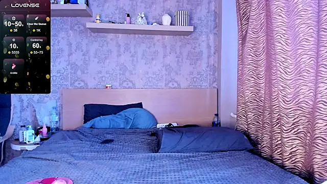 Snapshot of purebeautie13 chatting on 01/12/25, 11:07 purebeautie13 online show from 01/12/25, 11:07