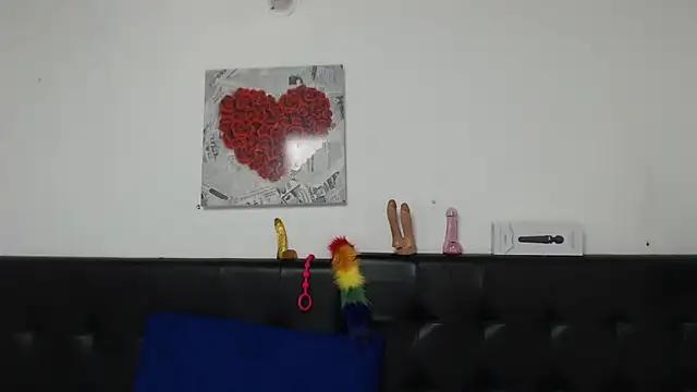 Snapshot of Angelinna_Milf chatting on 01/15/25, 07:12 Angelinna Milf online show from 01/15/25, 07:12