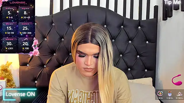 Snapshot of AllisonsweetZ chatting on 12/12/24, 07:37 AllisonsweetZ online show from 12/12/24, 07:37