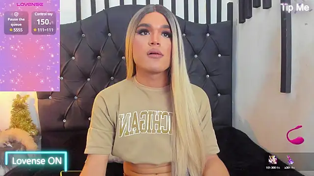 Snapshot of AllisonsweetZ chatting on 01/15/25, 08:05 AllisonsweetZ online show from 01/15/25, 08:05