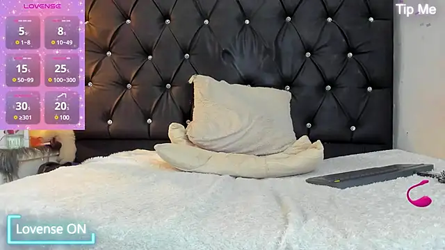 Snapshot of AllisonsweetZ chatting on 01/21/25, 11:13 AllisonsweetZ online show from 01/21/25, 11:13