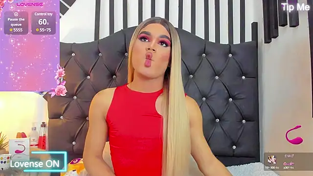 Snapshot of AllisonsweetZ chatting on 02/14/25, 08:05 AllisonsweetZ online show from 02/14/25, 08:05