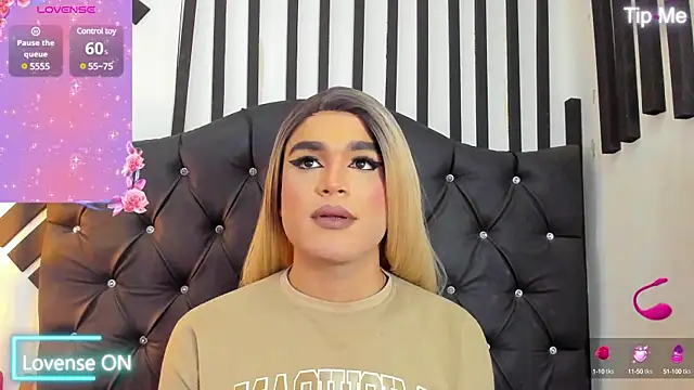 Snapshot of AllisonsweetZ chatting on 02/26/25, 08:00 AllisonsweetZ online show from 02/26/25, 08:00