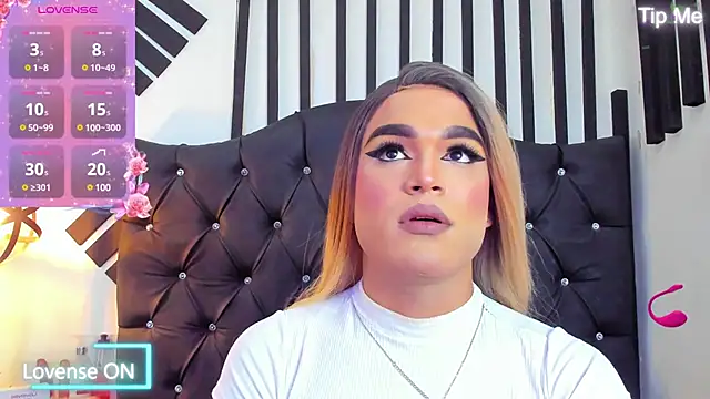 Snapshot of AllisonsweetZ chatting on 02/28/25, 07:56 AllisonsweetZ online show from 02/28/25, 07:56