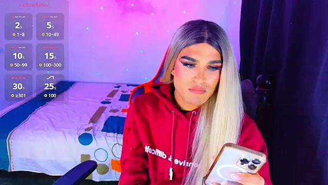 Snapshot of AllisonsweetZ chatting on 04/17/26, 02:36 AllisonsweetZ online show from 04/17/26, 02:36