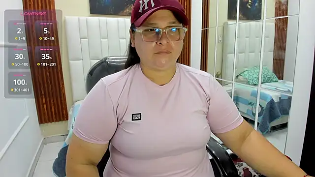 Snapshot of katty_femdom chatting on 07/09/26, 09:13 katty femdom online show from 07/09/26, 09:13