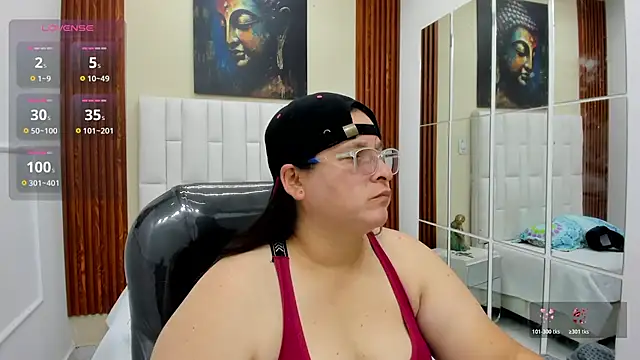 Snapshot of katty_femdom chatting on 07/12/26, 05:04 katty femdom online show from 07/12/26, 05:04