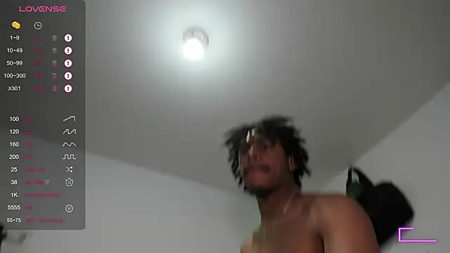 Snapshot of RoddyRich11 chatting on 10/11/25, 02:00 RoddyRich11 online show from 10/11/25, 02:00