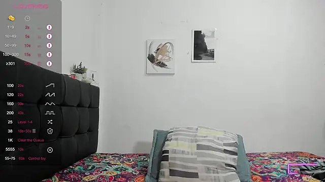 Snapshot of RoddyRich11 chatting on 10/12/25, 10:31 RoddyRich11 online show from 10/12/25, 10:31