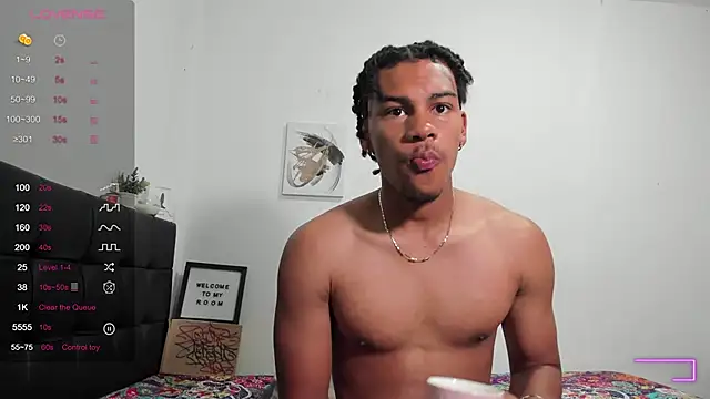 Snapshot of RoddyRich11 chatting on 10/18/25, 11:44 RoddyRich11 online show from 10/18/25, 11:44