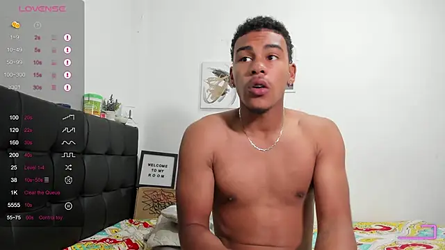 Snapshot of RoddyRich11 chatting on 12/04/25, 12:03 RoddyRich11 online show from 12/04/25, 12:03