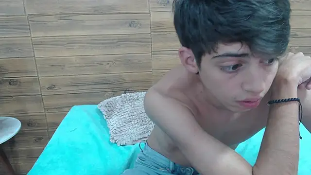 jhoellx online show from 02/05/25, 04:14