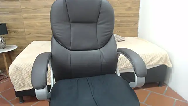 jhoellx online show from 02/13/25, 03:35