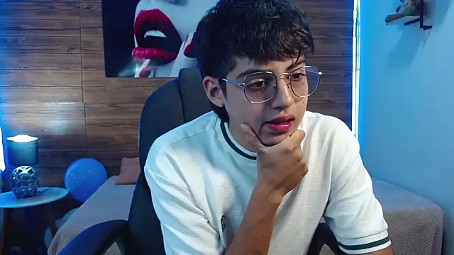 jhoellx online show from 10/15/25, 07:47