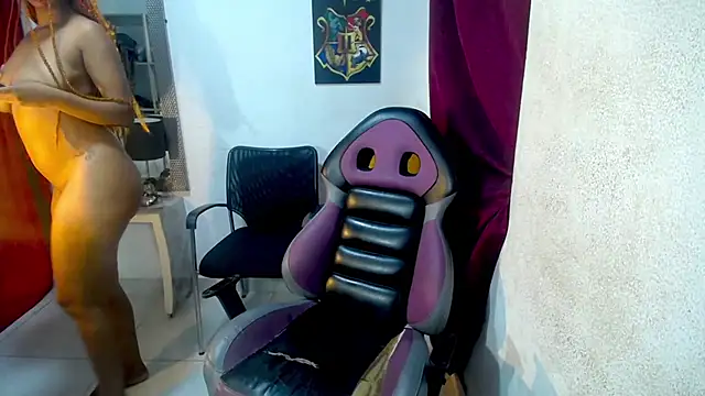 Snapshot of diabla_sexyboobs chatting on 01/17/26, 03:44 diabla sexyboobs online show from 01/17/26, 03:44